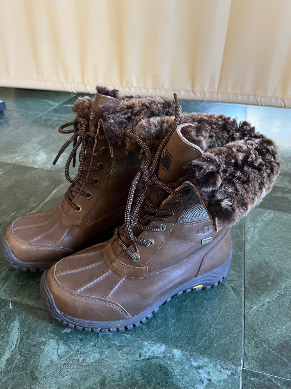 UGG Brown Faux-Fur Lace-Up Winter Boots